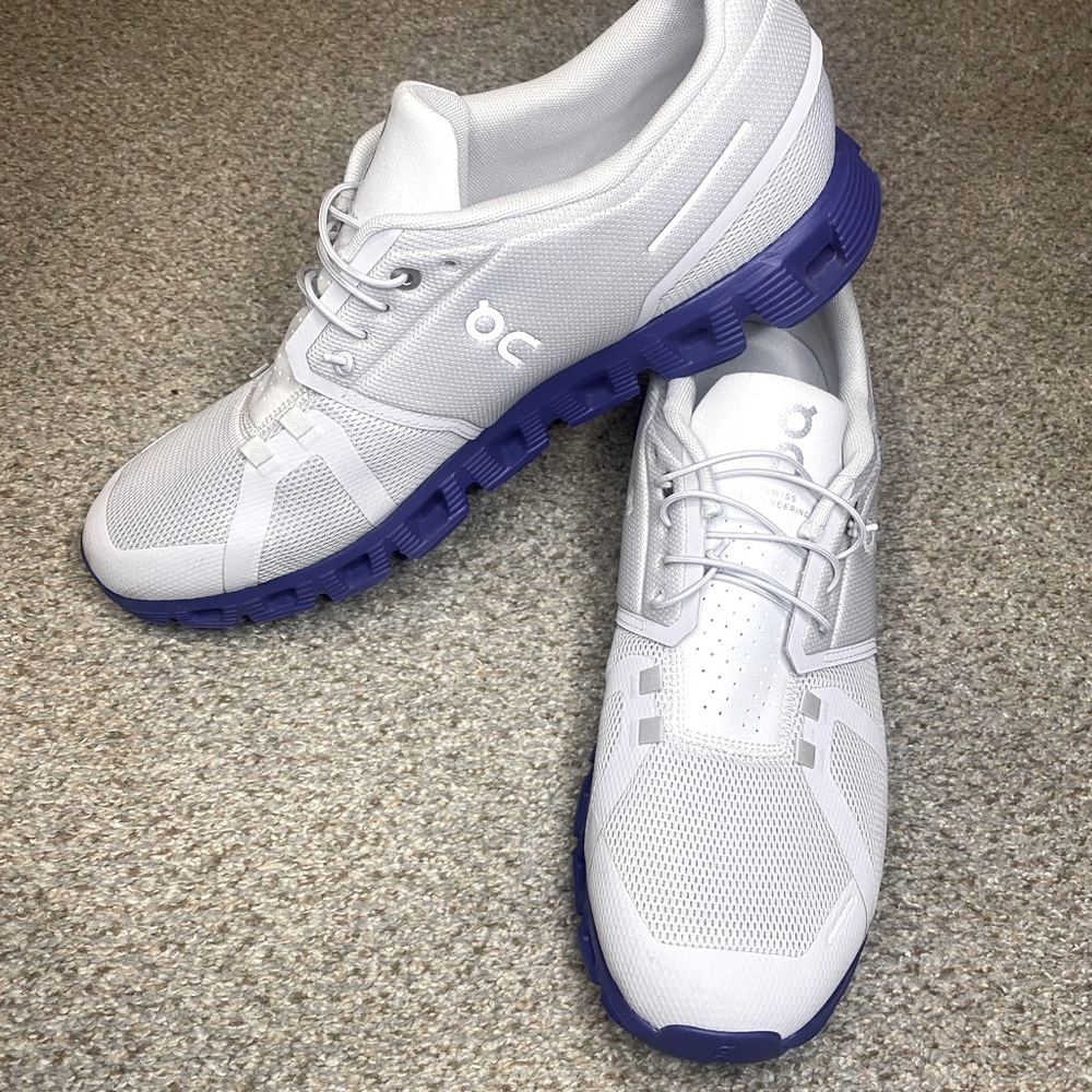 On Cloud 5 Sneakers